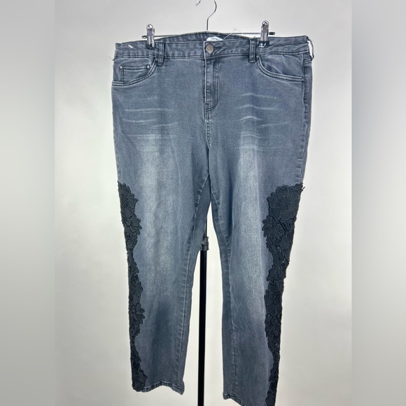 ⭐️SALE⭐️ Ricki’s - jeans - Picture 1 of 7